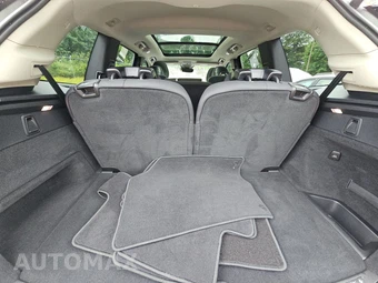 2025 Volvo XC90 Core 7-Passenger – miniatura 17