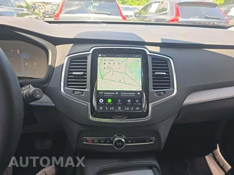 2025 Volvo XC90 Core 7-Passenger – miniatura 10