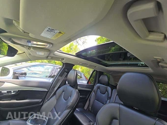 2025 Volvo XC90 Core 7-Passenger – miniatura 11