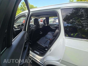 2025 Volvo XC90 Core 7-Passenger – miniatura 13