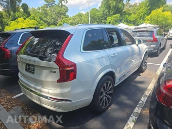 2025 Volvo XC90 Core 7-Passenger – miniatura 3