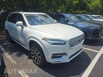 2025 Volvo XC90 Core 7-Passenger – miniatura 4