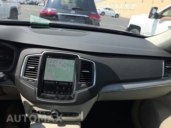 2025 Volvo XC90 Core 7-Passenger – miniatura 11
