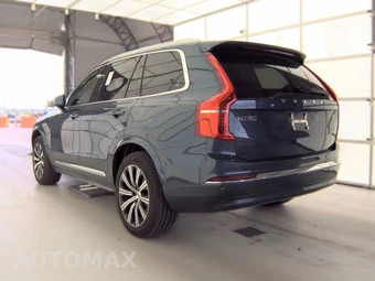 2025 Volvo XC90 Core 7-Passenger – miniatura 6