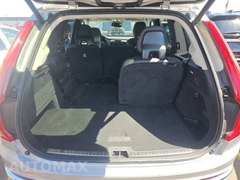 2025 Volvo XC90 Core 7-Passenger – miniatura 11