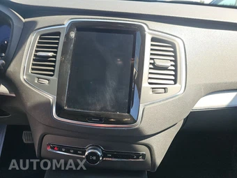 2025 Volvo XC90 Core 7-Passenger – miniatura 6
