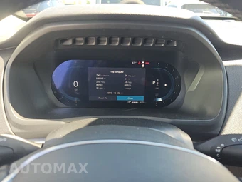 2025 Volvo XC90 Core 7-Passenger – miniatura 8