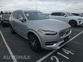 2025 Volvo XC90 Core 7-Passenger – miniatura 3