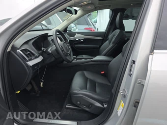 2025 Volvo XC90 Core 7-Passenger – miniatura 5