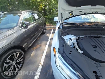 2025 Volvo XC90 Core 7-Passenger – miniatura 24