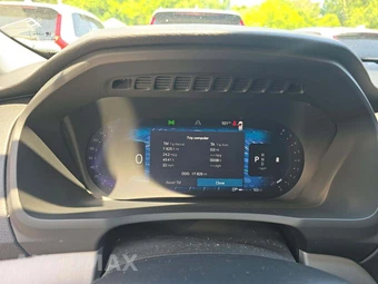 2025 Volvo XC90 Core 7-Passenger – miniatura 9