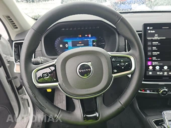2025 Volvo XC90 Plug-In Hybrid Core 7-Passenger - miniatura 10