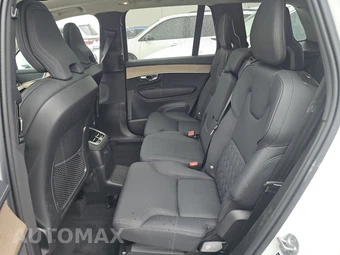 2025 Volvo XC90 Plug-In Hybrid Core 7-Passenger - miniatura 13
