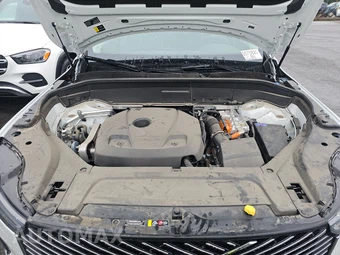 2025 Volvo XC90 Plug-In Hybrid Core 7-Passenger - miniatura 16