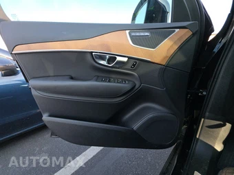 2025 Volvo XC90 Plug-In Hybrid Core 7-Passenger - miniatura 9
