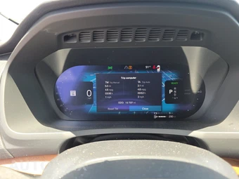 2025 Volvo XC90 Plug-In Hybrid Plus 6-Passenger - miniatura 12