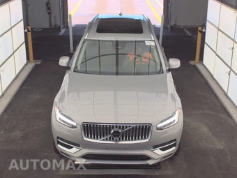 2025 Volvo XC90 Plug-In Hybrid Plus 6-Passenger - miniatura 2
