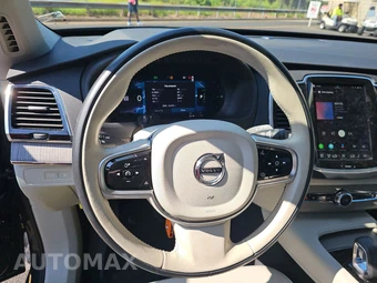 2025 Volvo XC90 Plug-In Hybrid Plus 6-Passenger - miniatura 10