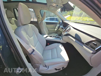 2025 Volvo XC90 Plug-In Hybrid Plus 6-Passenger - miniatura 8