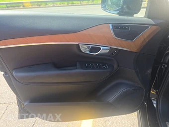 2025 Volvo XC90 Plug-In Hybrid Plus 6-Passenger - miniatura 9