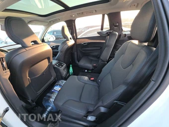 2025 Volvo XC90 Plug-In Hybrid Plus 6-Passenger - miniatura 13