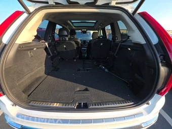 2025 Volvo XC90 Plug-In Hybrid Plus 6-Passenger - miniatura 17