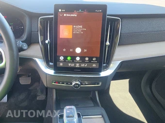 2025 Volvo XC90 Plug-In Hybrid Plus 7-Passenger – miniatura 11