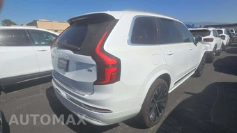 2025 Volvo XC90 Plug-In Hybrid Plus 7-Passenger – miniatura 24