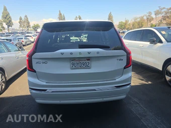 2025 Volvo XC90 Plug-In Hybrid Plus 7-Passenger – miniatura 5