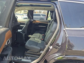 2025 Volvo XC90 Plug-In Hybrid Plus 7-Passenger - miniatura 13
