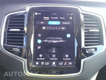 2025 Volvo XC90 Plug-In Hybrid Plus 7-Passenger - miniatura 25