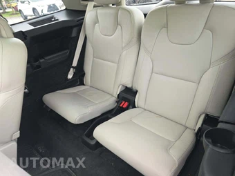 2025 Volvo XC90 Plug-In Hybrid Ultra 6-Passenger - miniatura 11