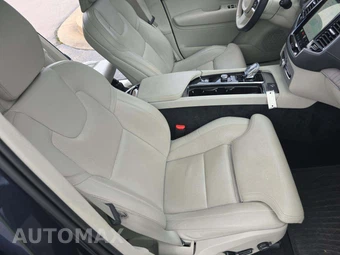 2025 Volvo XC90 Plug-In Hybrid Ultra 6-Passenger - miniatura 16