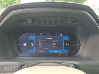 2025 Volvo XC90 Plug-In Hybrid Ultra 6-Passenger - miniatura 6
