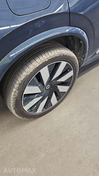 2025 Volvo XC90 Plug-In Hybrid Ultra 6-Passenger – miniatura 38