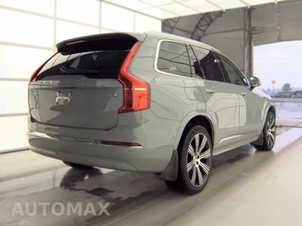 2025 Volvo XC90 Plug-In Hybrid Ultra 7-Passenger - miniatura 4