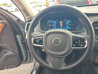 2025 Volvo XC90 Plus 6-Passenger - miniatura 10