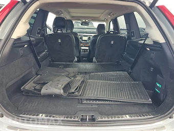 2025 Volvo XC90 Plus 6-Passenger - miniatura 16