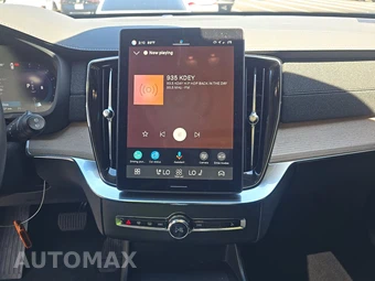 2025 Volvo XC90 Plus 6-Passenger – miniatura 11