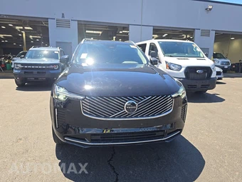 2025 Volvo XC90 Plus 6-Passenger – miniatura 2