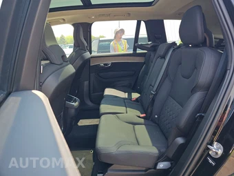 2025 Volvo XC90 Plus 7-Passenger - miniatura 13