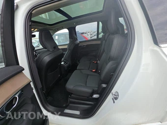 2025 Volvo XC90 Plus 7-Passenger - miniatura 13