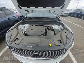 2025 Volvo XC90 Plus 7-Passenger - miniatura 15