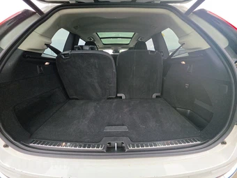 2025 Volvo XC90 Plus 7-Passenger - miniatura 16