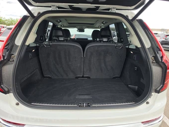 2025 Volvo XC90 Plus 7-Passenger - miniatura 16