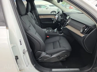 2025 Volvo XC90 Plus 7-Passenger - miniatura 8