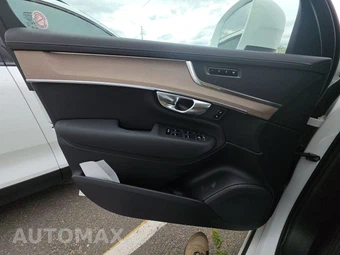 2025 Volvo XC90 Plus 7-Passenger - miniatura 9