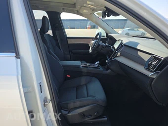 2025 Volvo XC90 Plus 7-Passenger - miniatura 8