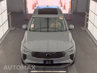 2025 Volvo XC90 Plus 7-Passenger – miniatura 2