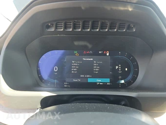 2025 Volvo XC90 Plus 7-Passenger – miniatura 12